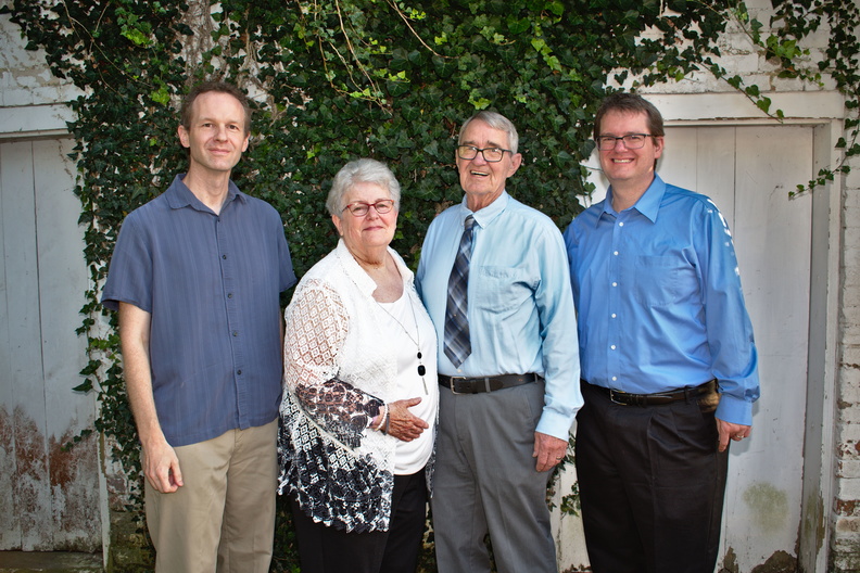 DSC 1474 James and Rosemary